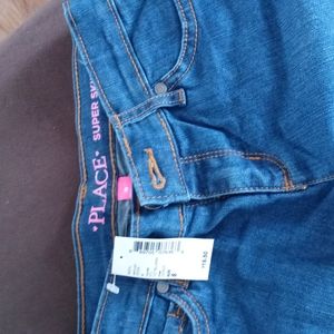 Girls Brand New Size 8 jeans from Children Place. Super Skinny